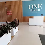Quinta Da Trindade One River Seixal דירה *